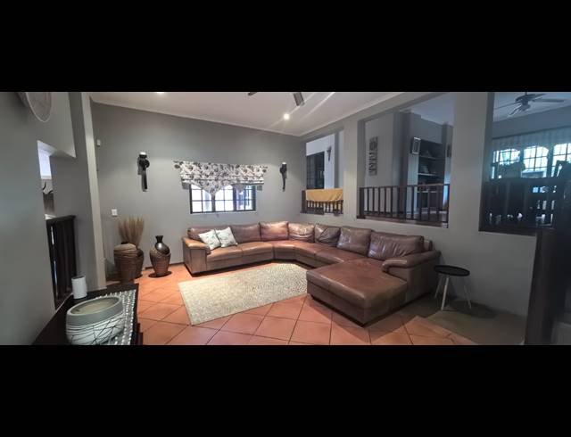 4 BEDROOM HOUSE FOR SALE IN CASHAN